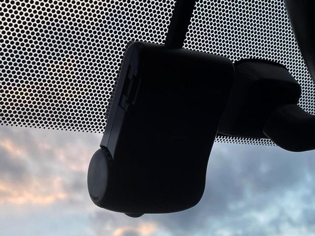 ヴォクシー ZS 煌 純正9型SDナビ 両側電動ドア バックカメラ 禁煙車 ドラレコ スマートキー LEDヘッド ETC 純正16インチアルミ Bluetooth CD DVD再生(7枚目)