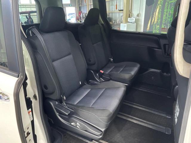 ヴォクシー ZS 煌 純正9型SDナビ 両側電動ドア バックカメラ 禁煙車 ドラレコ スマートキー LEDヘッド ETC 純正16インチアルミ Bluetooth CD DVD再生(9枚目)