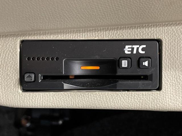 【ＥＴＣ】高速道路の料金所をストレスなく通過！話題のスポットやサービスエリアに多い「スマートＩＣ」利用時は必須のアイテムです。当店でセットアップを実施、ご納車当日からすぐにご利用いただけます！