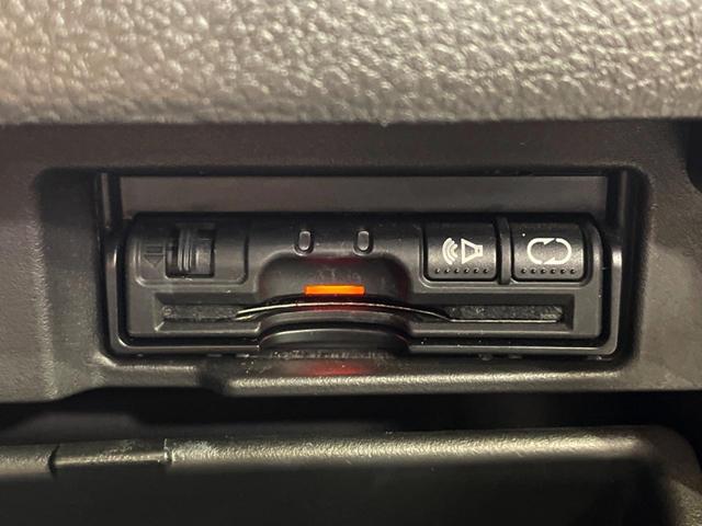 セレナ ハイウェイスター　Ｓ－ハイブリッド　純正ＳＤナビ　バックカメラ　クルコン　禁煙車　スマートキー　パワースライドドア　ＨＩＤヘッド　ＥＴＣ　純正１６インチアルミ　Ｂｌｕｅｔｏｏｔｈ　ＤＶＤ再生（7枚目）