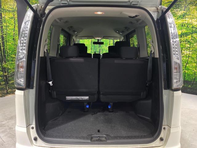 セレナ ハイウェイスター　Ｓ－ハイブリッド　純正ＳＤナビ　バックカメラ　クルコン　禁煙車　スマートキー　パワースライドドア　ＨＩＤヘッド　ＥＴＣ　純正１６インチアルミ　Ｂｌｕｅｔｏｏｔｈ　ＤＶＤ再生（33枚目）