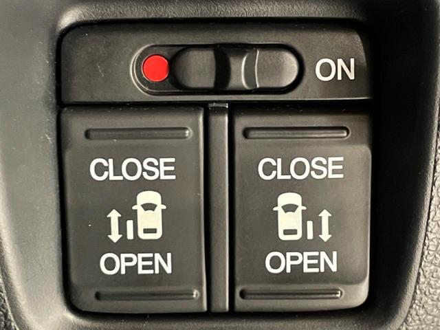 N-BOXカスタム G・ターボLパッケージ 両側電動ドア 純正SDナビ バックカメラ ETC クルコン 禁煙車 ハーフレザーシート ドラレコ スマートキー HIDヘッド 純正15インチアルミ(3枚目)