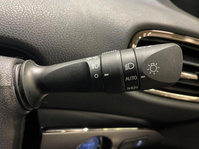 プリウス Ｓツーリングセレクション・ブラックエディション　純正８型ディスプレイオーディオ　レザー調シート　シートヒーター　ＡＣ１００Ｖ　バックカメラ　トヨタセーフティセンス　レーダークルーズ　禁煙車　　ドラレコ　コーナーセンサー（28枚目）