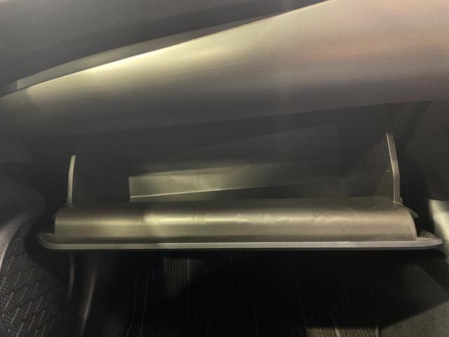 プリウス Ｓツーリングセレクション・ブラックエディション　純正８型ディスプレイオーディオ　レザー調シート　シートヒーター　ＡＣ１００Ｖ　バックカメラ　トヨタセーフティセンス　レーダークルーズ　禁煙車　　ドラレコ　コーナーセンサー（44枚目）