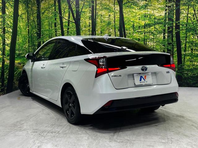 プリウス Ｓツーリングセレクション・ブラックエディション　純正８型ディスプレイオーディオ　レザー調シート　シートヒーター　ＡＣ１００Ｖ　バックカメラ　トヨタセーフティセンス　レーダークルーズ　禁煙車　　ドラレコ　コーナーセンサー（50枚目）