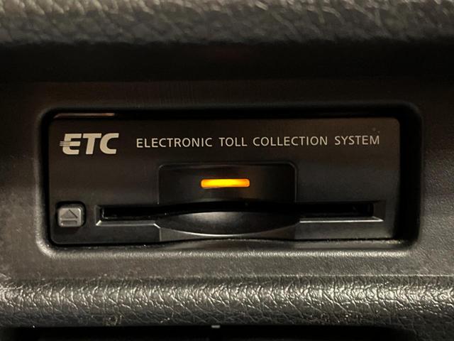 エクストレイル ２０Ｘ　ＨＶブラクＸトリマＸエマジェンシーブレーキＰ　４ＷＤ　電動リアゲート　ルーフレール　全周囲カメラ　エマージェンシーブレーキ　合皮レザーシート　純正ＳＤナビ　ＥＴＣ　クルコン　禁煙車　コーナーセンサー　スマートキー　ＬＥＤヘッド（12枚目）