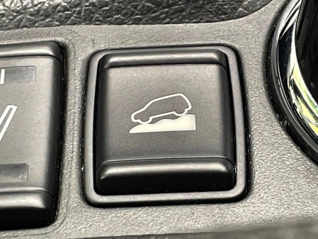 エクストレイル ２０Ｘ　ＨＶブラクＸトリマＸエマジェンシーブレーキＰ　４ＷＤ　電動リアゲート　ルーフレール　全周囲カメラ　エマージェンシーブレーキ　合皮レザーシート　純正ＳＤナビ　ＥＴＣ　クルコン　禁煙車　コーナーセンサー　スマートキー　ＬＥＤヘッド（41枚目）