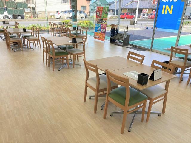 エクストレイル ２０Ｘ　ＨＶブラクＸトリマＸエマジェンシーブレーキＰ　４ＷＤ　電動リアゲート　ルーフレール　全周囲カメラ　エマージェンシーブレーキ　合皮レザーシート　純正ＳＤナビ　ＥＴＣ　クルコン　禁煙車　コーナーセンサー　スマートキー　ＬＥＤヘッド（80枚目）