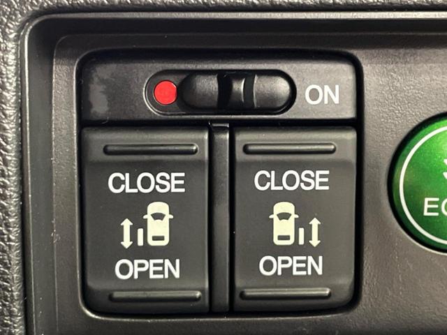 オデッセイ アブソルート・ＥＸホンダセンシング　両側電動ドア　純正８インチナビ　ホンダセンシング　バックカメラ　レーダークルーズ　禁煙車　パワーシート　ドラレコ　コーナーセンサー　スマートキー　ＬＥＤヘッド　ビルトインＥＴＣ（5枚目）