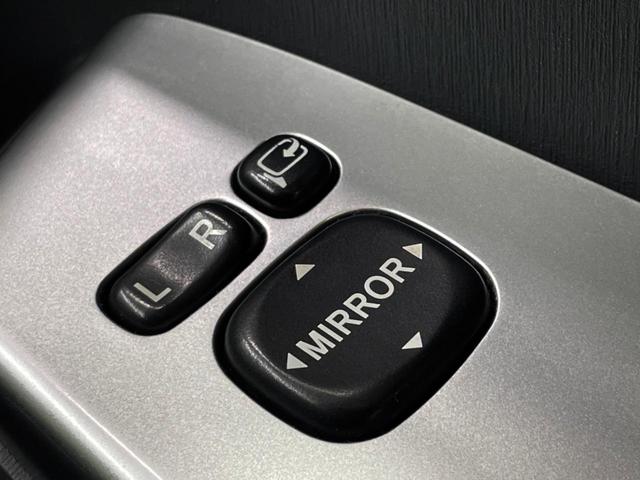 プリウスアルファ Ｓツーリングセレクション　純正ＳＤナビ　バックカメラ　禁煙車　ＬＥＤヘッド　ＥＴＣ　純正１７インチアルミ　Ｂｌｕｅｔｏｏｔｈ　フルセグ　コーナーガード前後（7枚目）