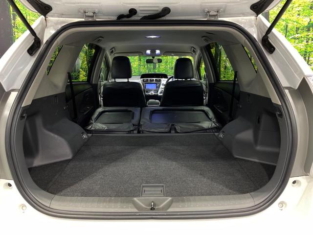 プリウスアルファ Ｓツーリングセレクション　純正ＳＤナビ　バックカメラ　禁煙車　ＬＥＤヘッド　ＥＴＣ　純正１７インチアルミ　Ｂｌｕｅｔｏｏｔｈ　フルセグ　コーナーガード前後（10枚目）