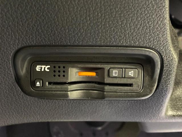 【ＥＴＣ】高速道路の料金所をストレスなく通過！話題のスポットやサービスエリアに多い「スマートＩＣ」利用時は必須のアイテムです。当店でセットアップを実施、ご納車当日からすぐにご利用いただけます！