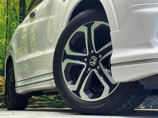 【純正１７インチアルミホイール】外観にマッチした純正アルミホイールを装着しております。各種社外アルミホイールや、スタッドレスタイヤも取扱いしております。是非ご相談ください♪