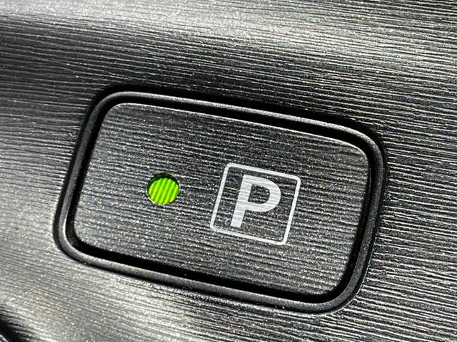 プリウス Ｓツーリングセレクション　純正ＳＤナビ　禁煙車　スマートキー　ＬＥＤヘッド　ＥＴＣ　オートライト　オートエアコン　純正１７インチアルミ　Ｂｌｕｅｔｏｏｔｈ　ＣＤ　ＤＶＤ再生　地デジ（41枚目）