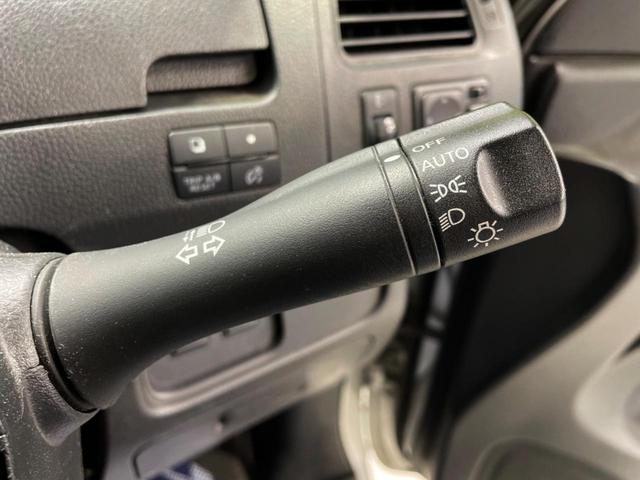 セレナ ２０Ｘ　Ｖセレクション＋セーフティ　Ｓ－ハイブリッド　両側電動ドア　純正ＳＤナビ　全周囲カメラ　エマージェンシーブレーキ　レーダークルーズ　禁煙車　コーナーセンサー　スマートキー　ＥＴＣ　車線逸脱警報　オートライト　オートエアコン（26枚目）