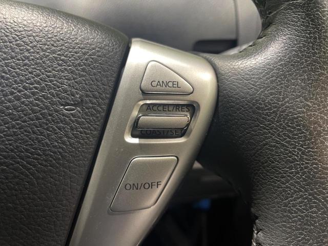 【クルーズコントロール】高速道路もラクラク走行。アクセルを離しても一定速度で走行ができ、長距離運転時の負担を軽減！加速・減速も簡単なスイッチ操作で調整できます。