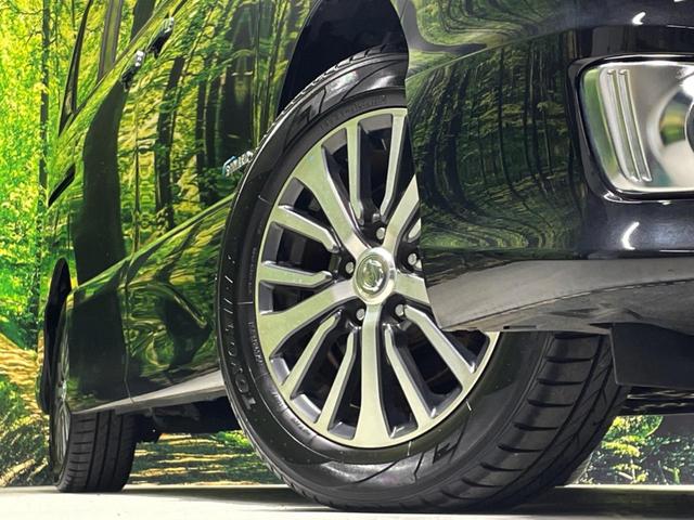 【純正○○インチアルミホイール】外観にマッチした純正アルミホイールを装着しております。各種社外アルミホイールや、スタッドレスタイヤも取扱いしております。是非ご相談ください♪