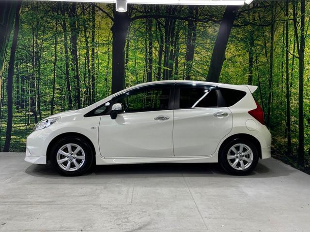 ノート メダリスト　純正エアロ　全周囲カメラ　禁煙車　ハーフレザーシート　純正ＳＤナビ　スマートキー　ＥＴＣ　純正１５インチアルミ　オートライト　オートエアコン　Ｂｌｕｅｔｏｏｔｈ　フルセグ（21枚目）