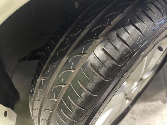 ノート メダリスト　純正エアロ　全周囲カメラ　禁煙車　ハーフレザーシート　純正ＳＤナビ　スマートキー　ＥＴＣ　純正１５インチアルミ　オートライト　オートエアコン　Ｂｌｕｅｔｏｏｔｈ　フルセグ（23枚目）