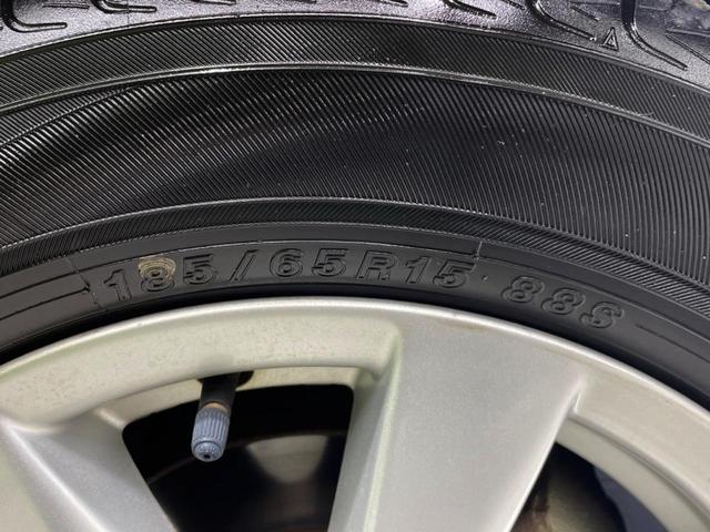 ノート メダリスト　純正エアロ　全周囲カメラ　禁煙車　ハーフレザーシート　純正ＳＤナビ　スマートキー　ＥＴＣ　純正１５インチアルミ　オートライト　オートエアコン　Ｂｌｕｅｔｏｏｔｈ　フルセグ（26枚目）