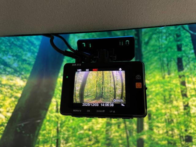 N-BOXカスタム G・Lパッケージ 電動スライドドア 禁煙車 ドラレコ ナビ スマートキー HIDヘッド 純正14インチアルミ オートライト オートエアコン Bluetooth CD DVD再生 地デジ(5枚目)