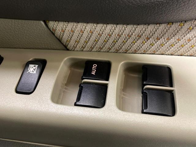 スペーシア Ｘ　４ＷＤ　レーダーブレーキサポート　電動スライドドア　禁煙車　シートヒーター　スマートキー　オートライト　オートエアコン　Ｂｌｕｅｔｏｏｔｈ　ＣＤ　ＤＶＤ再生　フルセグ（39枚目）