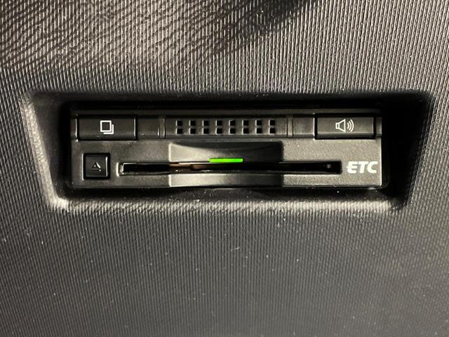 アクア Ｓ　純正ＳＤナビ　禁煙車　Ｂｌｕｅｔｏｏｔｈ　フルセグ　バックカメラ　スマートキー　ビルトインＥＴＣ　車線逸脱警報　オートライト　オートエアコン（5枚目）