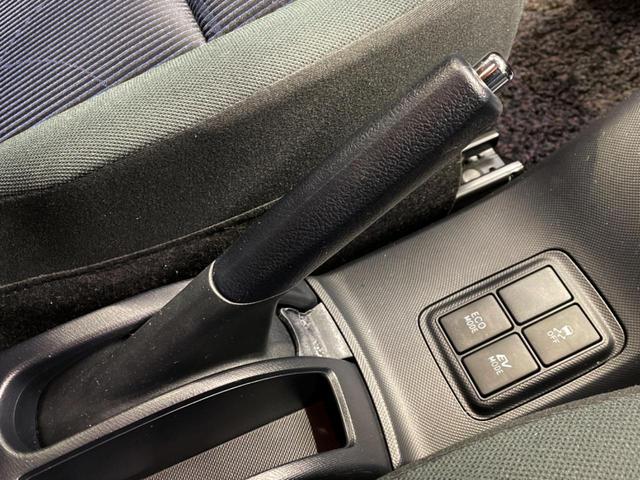 アクア Ｓ　純正ＳＤナビ　禁煙車　Ｂｌｕｅｔｏｏｔｈ　フルセグ　バックカメラ　スマートキー　ビルトインＥＴＣ　車線逸脱警報　オートライト　オートエアコン（30枚目）