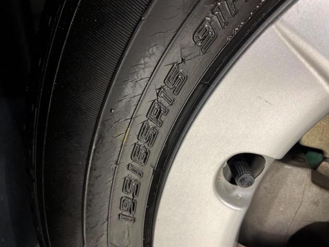 プリウス S 純正SDナビ Bluetooth バックカメラ フルセグ HIDヘッド ETC プッシュスタート ドラレコ シートカバー全席(25枚目)