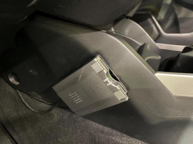 フィット １３Ｇ・Ｌパッケージ　衝突被害軽減システム　禁煙車　スマートキー　ＨＩＤヘッド　ＥＴＣ　オートライト　オートエアコン　ＣＤ（4枚目）