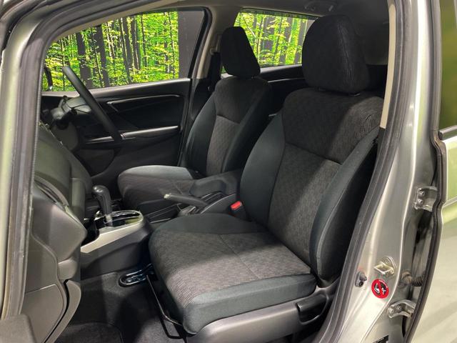 フィット １３Ｇ・Ｌパッケージ　衝突被害軽減システム　禁煙車　スマートキー　ＨＩＤヘッド　ＥＴＣ　オートライト　オートエアコン　ＣＤ（24枚目）