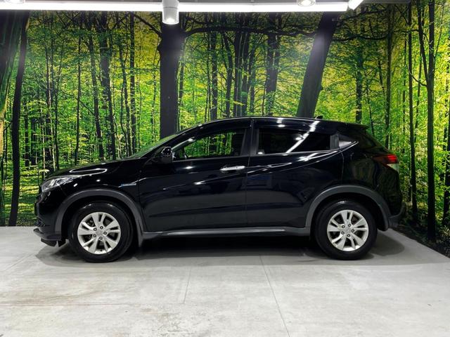 ヴェゼル ハイブリッドＸ・ホンダセンシング　純正ＳＤナビ　レーダークルーズコントロール　禁煙　Ｂｌｕｅｔｏｏｔｈ　バックカメラ　衝突軽減システム　ＥＴＣ　ＬＥＤヘッド　純正１６アルミ　プッシュスタート（15枚目）