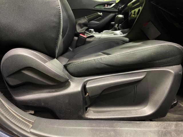 アクセラスポーツ １５Ｃ　マツダコネクト　禁煙車　スマートキー　ＥＴＣ　Ｂｌｕｅｔｏｏｔｈ　ＣＤ　ＤＶＤ再生　フルセグ（24枚目）