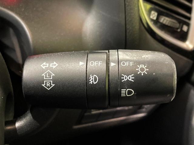 アクセラスポーツ １５Ｃ　マツダコネクト　禁煙車　スマートキー　ＥＴＣ　Ｂｌｕｅｔｏｏｔｈ　ＣＤ　ＤＶＤ再生　フルセグ（31枚目）