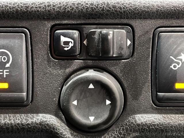 ノート Ｘ　ＤＩＧ－Ｓ　エマージェンシーブレーキパッケージ　衝突被害軽減システム　純正ＳＤナビ　禁煙車　スマートキー　Ｂｌｕｅｔｏｏｔｈ　車線逸脱警報　オートエアコン　ＤＶＤ再生　フルセグ（21枚目）