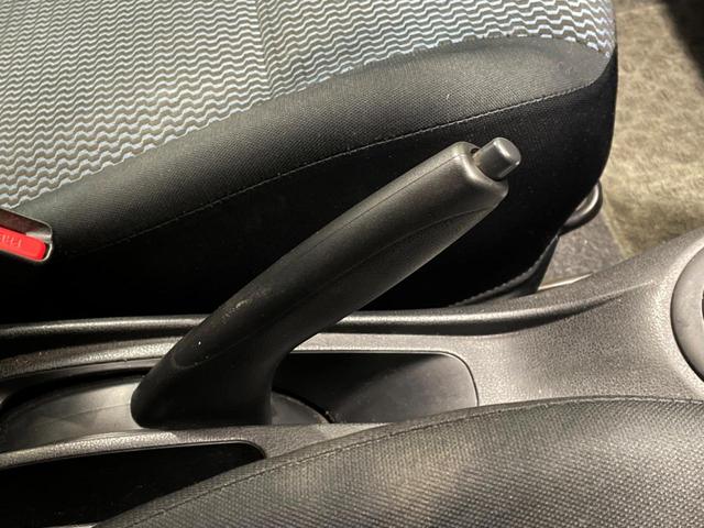 ノート Ｘ　ＤＩＧ－Ｓ　エマージェンシーブレーキパッケージ　衝突被害軽減システム　純正ＳＤナビ　禁煙車　スマートキー　Ｂｌｕｅｔｏｏｔｈ　車線逸脱警報　オートエアコン　ＤＶＤ再生　フルセグ（35枚目）