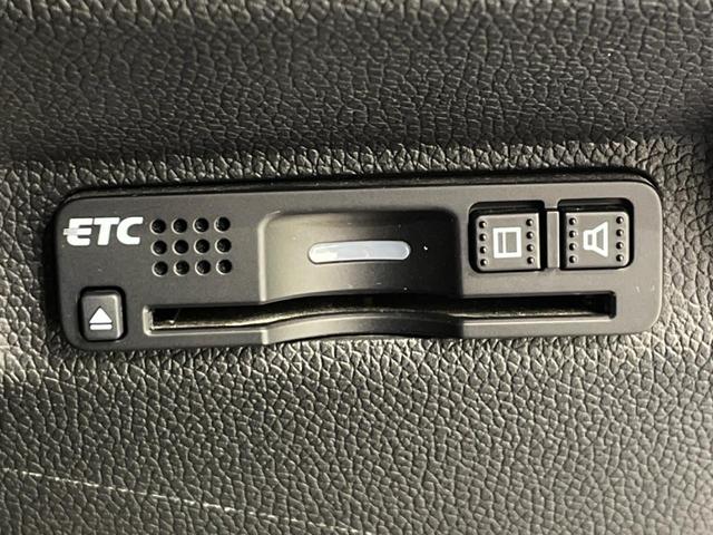 フリード Ｇ・ホンダセンシング　両側電動ドア　純正９インチナビ　バックカメラ　寒冷地仕様　ホンダセンシング　レーダークルーズ　禁煙車　ハーフレザーシート　ドラレコ　スマートキー　ＬＥＤヘッド　ビルトインＥＴＣ　純正１５インチアルミ（9枚目）
