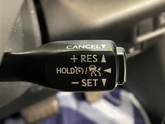 �ڥ졼�������롼������ȥ�����۹�®ƻϩ�Ǥ�Ĺ��Υ���Ԥ��ڤˡ�����ư��®�٤��ݤĥ��롼������ȥ����뤬�����ͷڸ������ƥ��Ϣ�Ȥ��������μ�ξ���Τ��Ƽִ֤��ݤĤ褦��®��Ĵ�ᤷ�Ƥ���ޤ����� 4