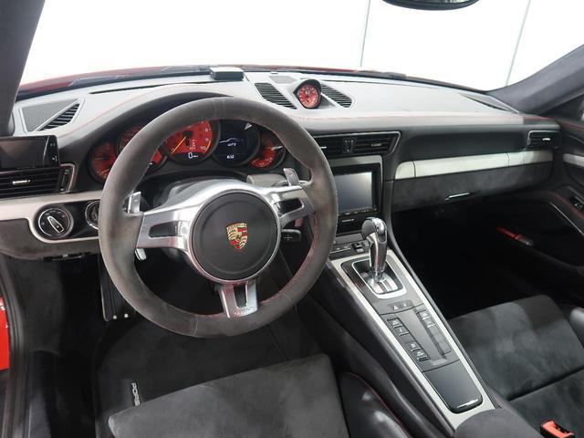 ９１１ ９１１ＧＴ３　クラブスポーツＰＫＧ　レザーインテリアパッケージ　フロントアクスルリフトシステム　ロールゲージ　カーボンフルバケ　スポクロ　スポエグ　カラードメーター（レッド）　レーステックステアリング（18枚目）