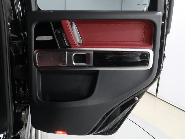 Ｇクラス Ｇ４００ｄ　Ｇ　ｍａｎｕｆａｋｕｔｕｒプログラム　アダプティブダンピング　ベンガルレッドナッパレザーシート　シートベンチレーション＆リラクゼーション機能　ボディ同色スペアタイヤリング　ＡＭＧライン　ラグＰＫＧ（33枚目）
