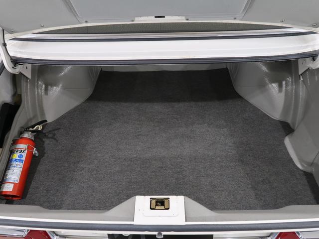 ５シリーズ ５１８ｉ　純正インジェクション仕様エンジン　走行確認済　旧車のため現状販売　ナショナルカセットラジオデッキ　社外ＬＥＤヘッドライト　ネイビーインテリア　エアコン（22枚目）