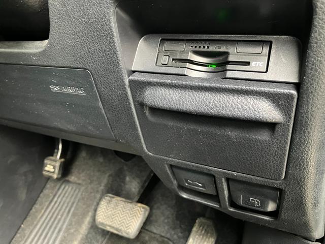ノア Ｘ　Ｂｌｕｅｔｏｏｔｈ音楽　禁煙　バックモニタ－　ＤＶＤ再生可　リモコンキー　ＡＵＴＯライト　ＬＥＤヘッドライト　フルフラット　ナビＴＶ　パワーウィンドウ　３列シート　ウォークスルー　ＥＴＣ　アイストップ（8枚目）