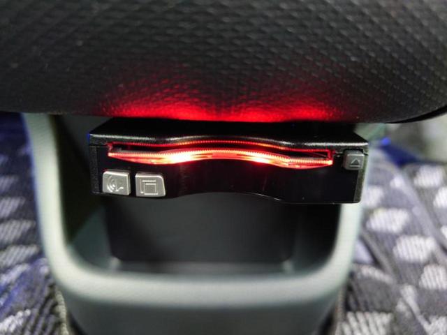 ソリオ ４ＷＤブラックアンドホワイト２　保証書／両側電動スライドドア／シートヒーター　前席／ヘッドランプ　ＨＩＤ／ＥＴＣ／ＥＢＤ付ＡＢＳ／横滑り防止装置／エアバッグ　運転席／エアバッグ　助手席／アルミホイール　純正　１５インチ　４ＷＤ（15枚目）
