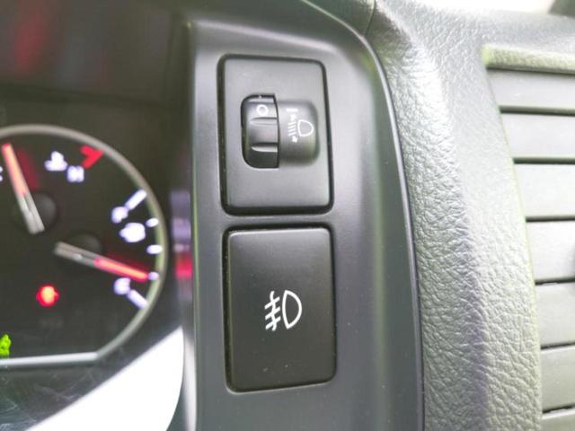 ハイエースバン ４ＷＤロングＤＸ　ＧＬパッケージ　保証書／社外　ＳＤナビ／衝突安全装置／車線逸脱防止支援システム／ＥＴＣ／ＥＢＤ付ＡＢＳ／横滑り防止装置／フルセグＴＶ／エアバッグ　運転席／ＭＴモード付き／パワーウインドウ／キーレスエントリー　４ＷＤ（27枚目）
