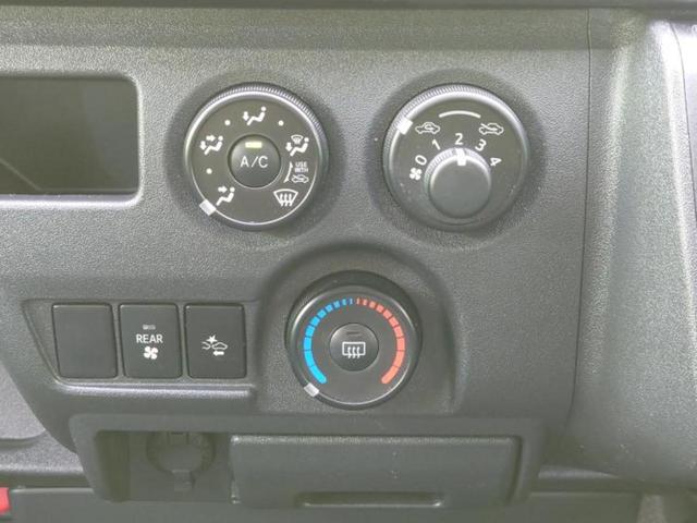 ハイエースバン ４ＷＤロングＤＸ　ＧＬパッケージ　保証書／社外　ＳＤナビ／衝突安全装置／車線逸脱防止支援システム／ＥＴＣ／ＥＢＤ付ＡＢＳ／横滑り防止装置／フルセグＴＶ／エアバッグ　運転席／ＭＴモード付き／パワーウインドウ／キーレスエントリー　４ＷＤ（29枚目）