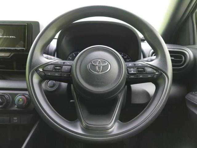 ヤリス ４ＷＤ　Ｘ　新品タイヤ／保証書／社外　ナビ／トヨタセーフティセンス／車線逸脱防止支援システム／ＥＴＣ／ＥＢＤ付ＡＢＳ／横滑り防止装置／クルーズコントロール／バックモニター／エアバッグ　運転席／エアバッグ　助手席（13枚目）