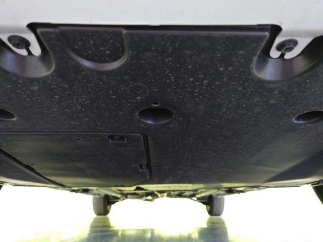 ヤリス ４ＷＤ　Ｘ　新品タイヤ／保証書／社外　ナビ／トヨタセーフティセンス／車線逸脱防止支援システム／ＥＴＣ／ＥＢＤ付ＡＢＳ／横滑り防止装置／クルーズコントロール／バックモニター／エアバッグ　運転席／エアバッグ　助手席（51枚目）