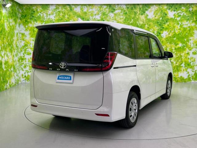 ノア ４ＷＤ　Ｘ　保証書／トヨタセーフティセンス／車線逸脱防止支援システム／ヘッドランプ　ＬＥＤ／ＥＢＤ付ＡＢＳ／横滑り防止装置／エアバッグ　運転席／エアバッグ　助手席／エアバッグ　サイド／ＭＴモード付き　ワンオーナー（3枚目）