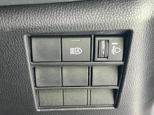 ノア ４ＷＤ　Ｘ　保証書／トヨタセーフティセンス／車線逸脱防止支援システム／ヘッドランプ　ＬＥＤ／ＥＢＤ付ＡＢＳ／横滑り防止装置／エアバッグ　運転席／エアバッグ　助手席／エアバッグ　サイド／ＭＴモード付き　ワンオーナー（14枚目）