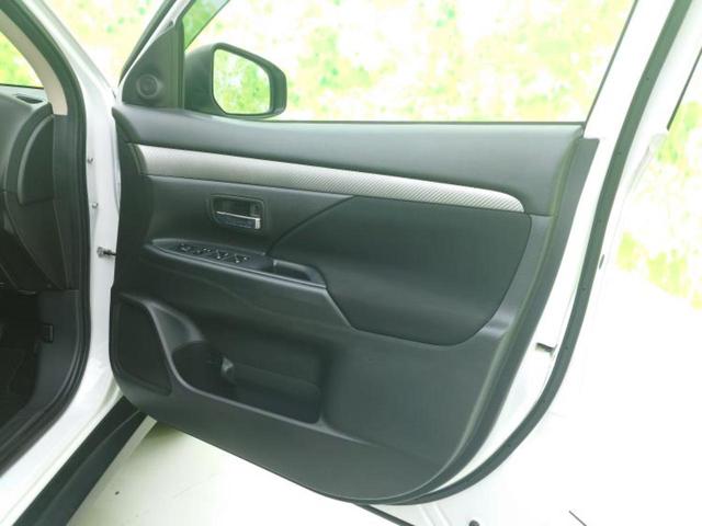 アウトランダー ４ＷＤ２４Ｇセーフティパッケージ　新品タイヤ／保証書／社外　ＳＤナビ／衝突安全装置／車線逸脱防止支援システム／ヘッドランプ　ＬＥＤ／Ｂｌｕｅｔｏｏｔｈ接続／ＥＴＣ／ＥＢＤ付ＡＢＳ／横滑り防止装置／アイドリングストップ　バックカメラ（22枚目）